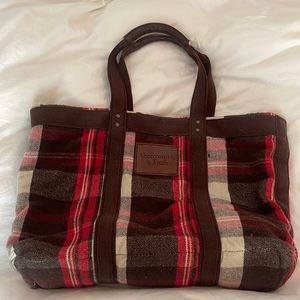 Abercrombie & Fitch - XL Flannel Tote Bag